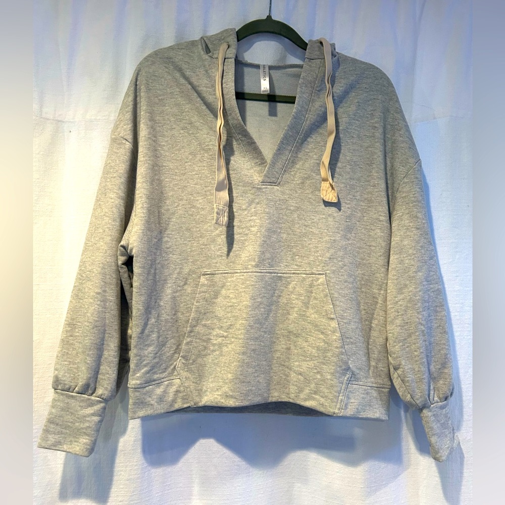 Women’s Fabletics Hooded Short Sweatshirt